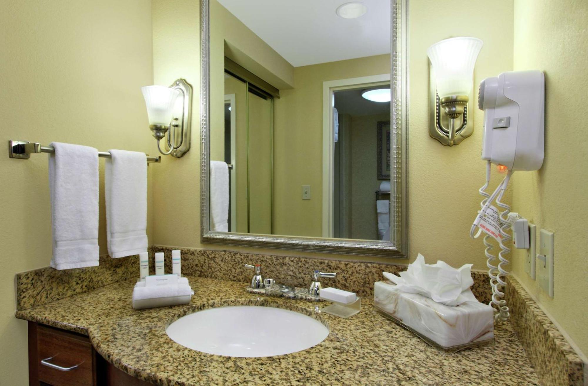 Homewood Suites By Hilton Chesapeake - Greenbrier Kültér fotó